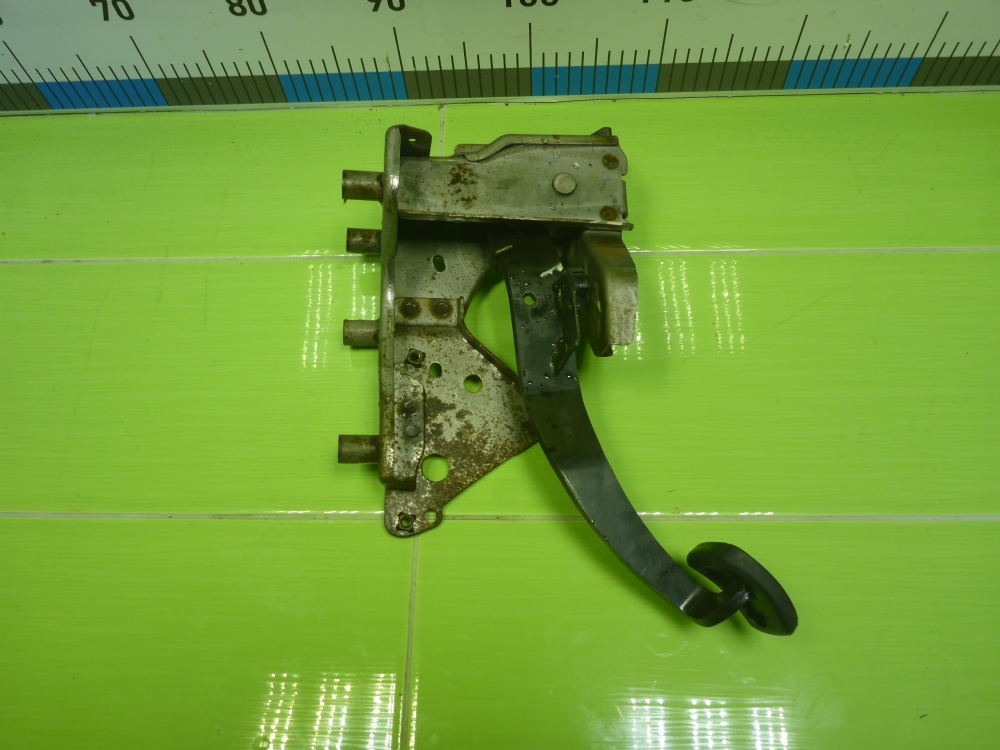 Блок педалей