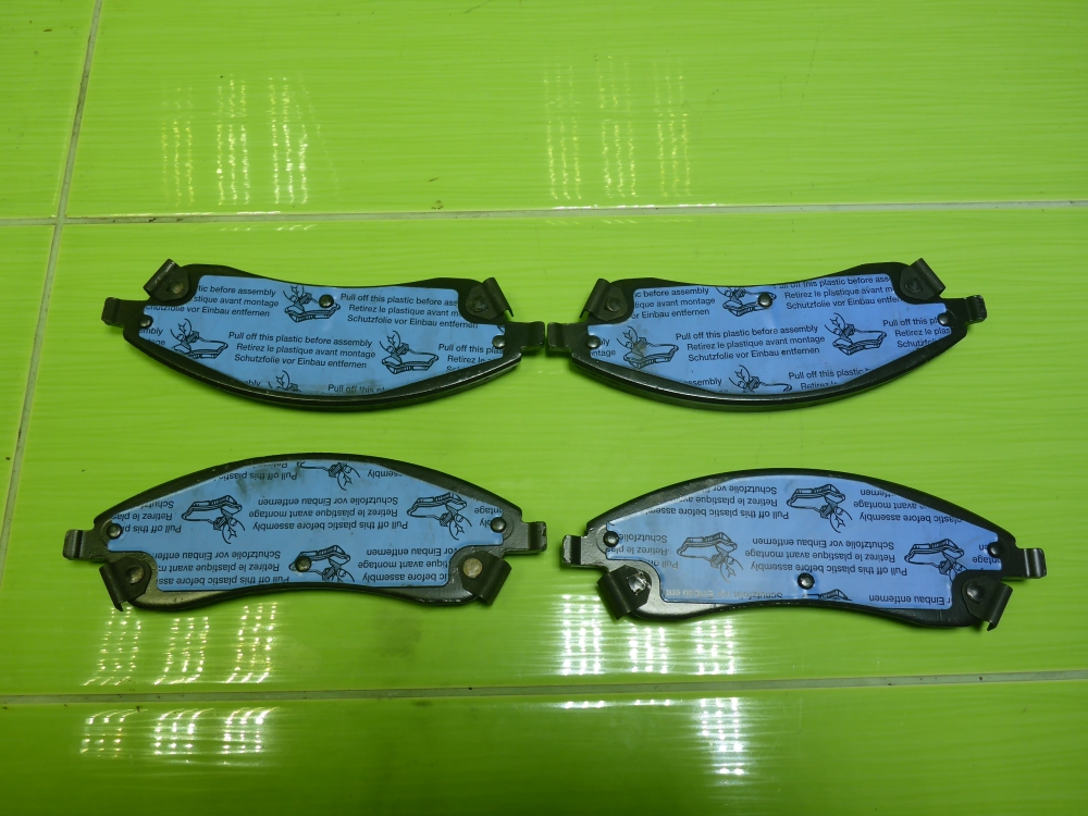 Колодки тормозные передние к-т