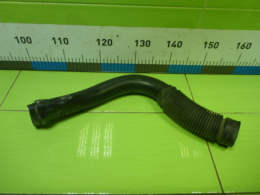 Патрубок воздушного фильтра