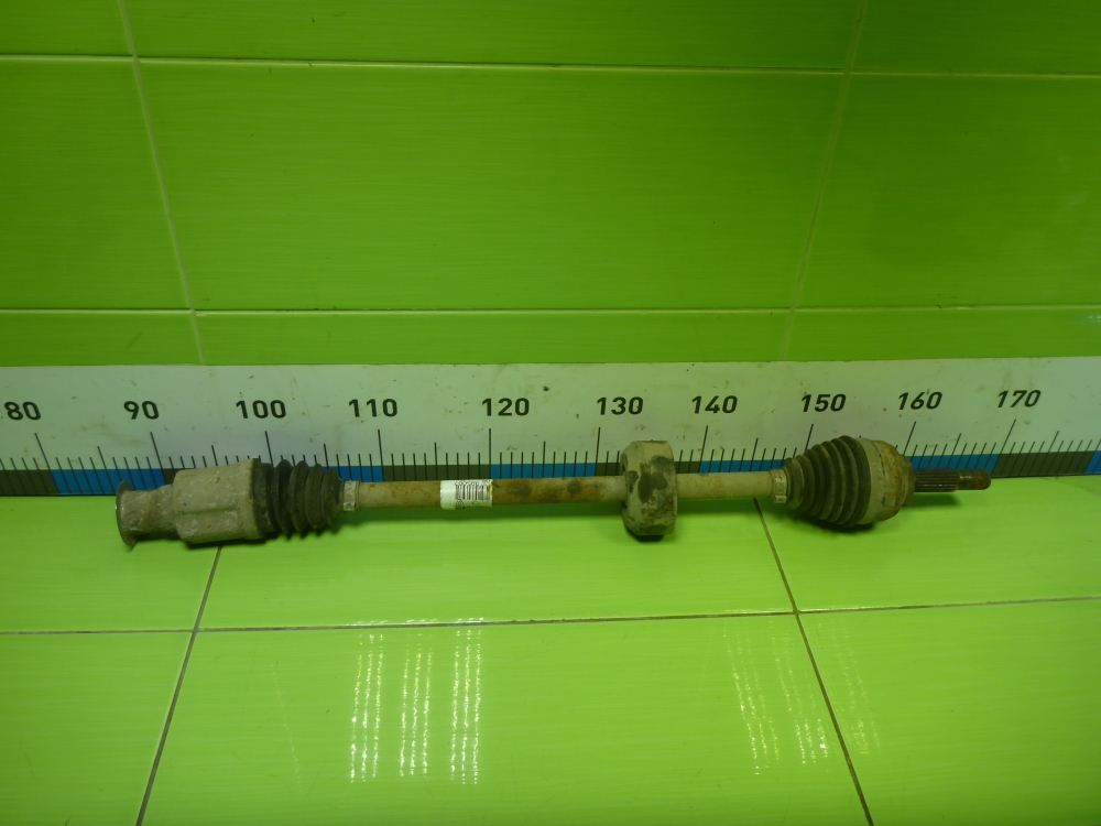 Полуось передняя правая