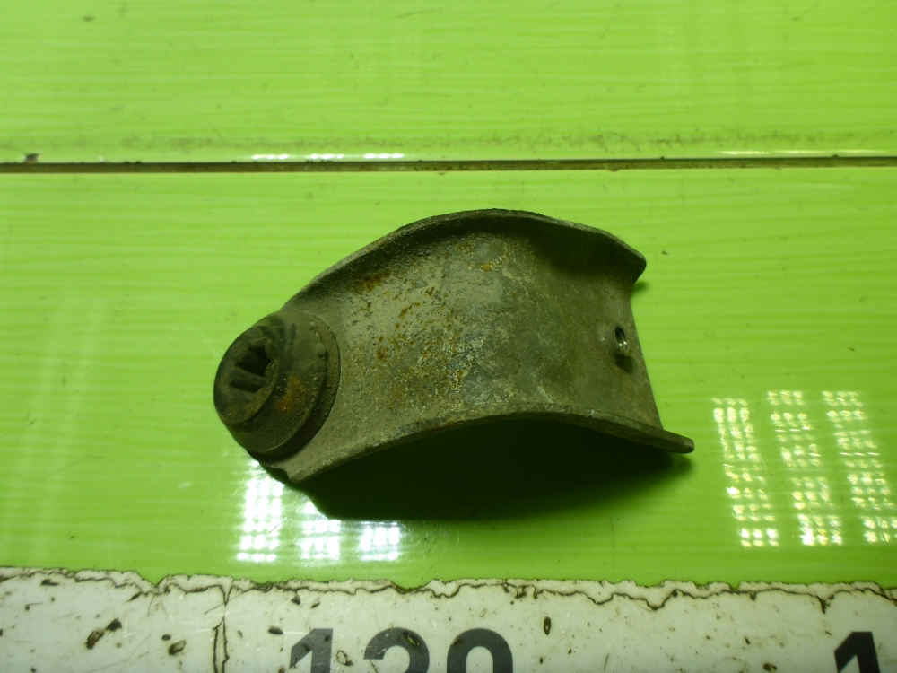 Кронштейн радиатора