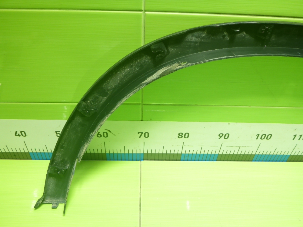 Накладка заднего крыла правого