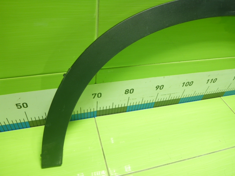 Накладка заднего крыла правого