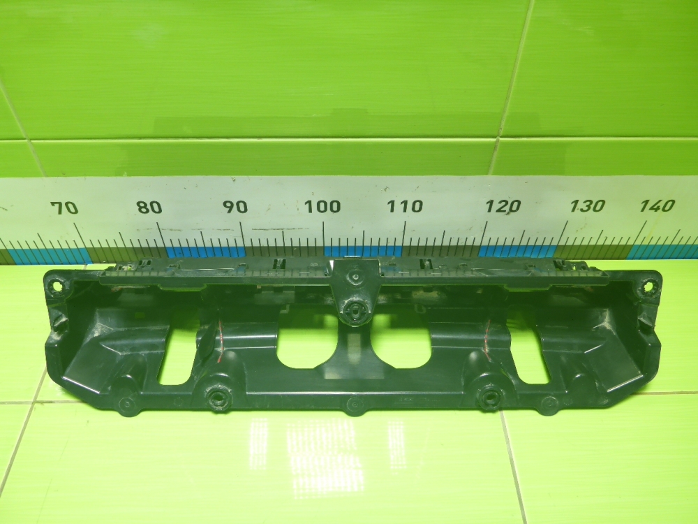 Кронштейн заднего бампера