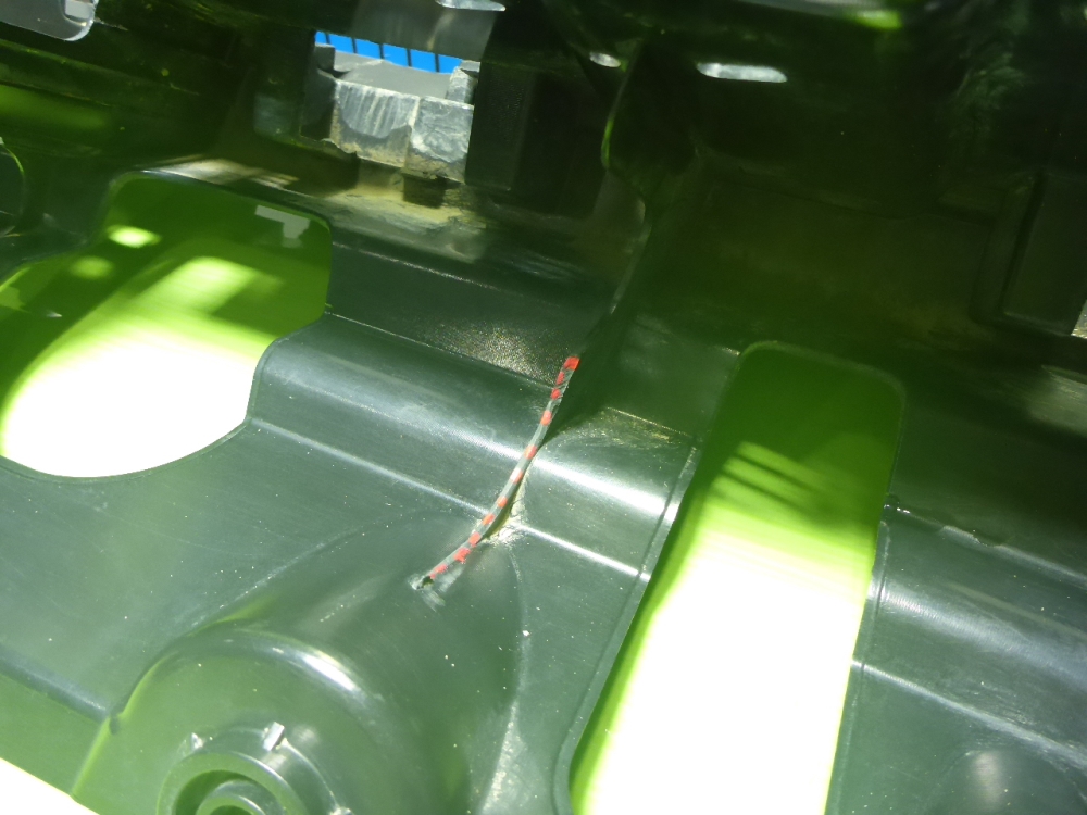 Кронштейн заднего бампера