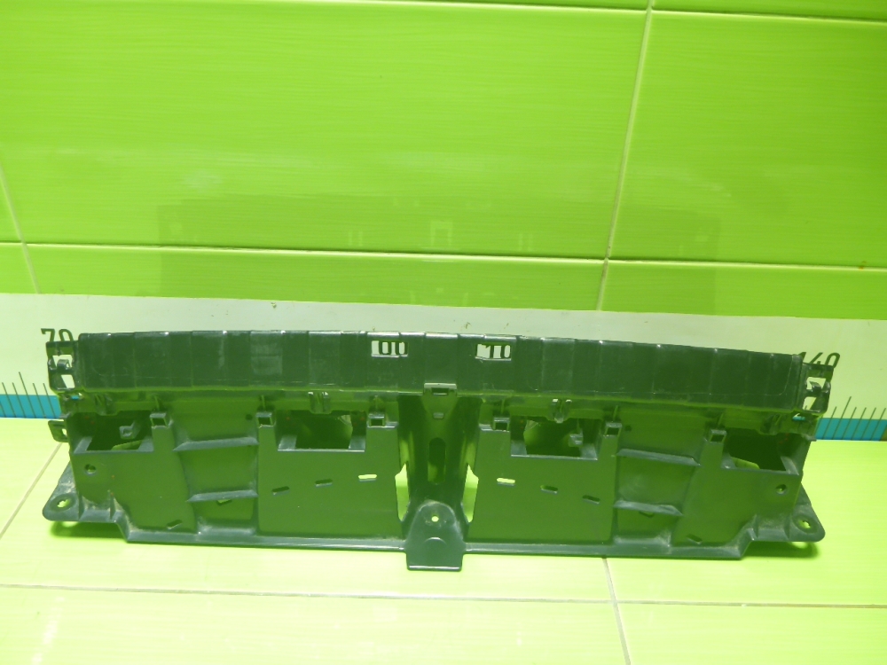 Кронштейн заднего бампера