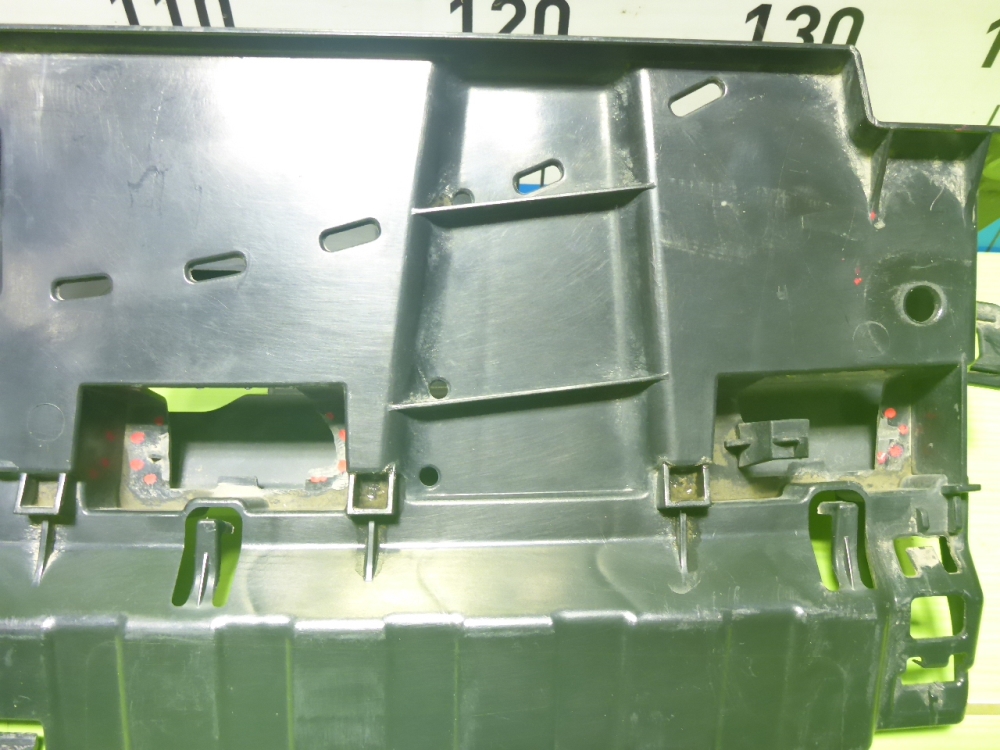 Кронштейн заднего бампера