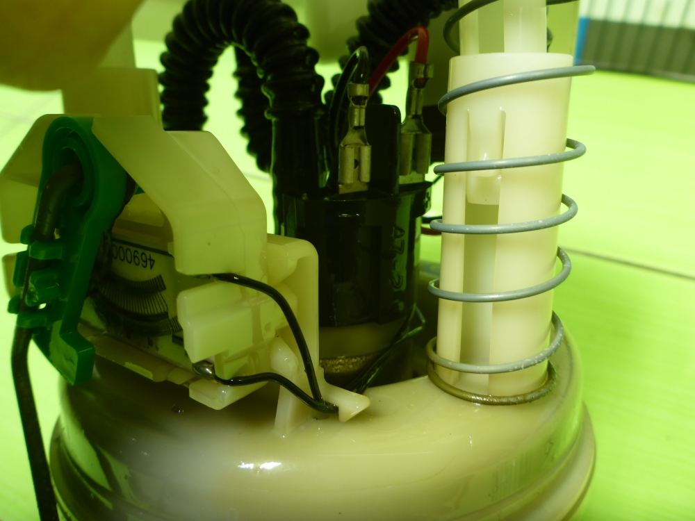 Насос топливный электрический