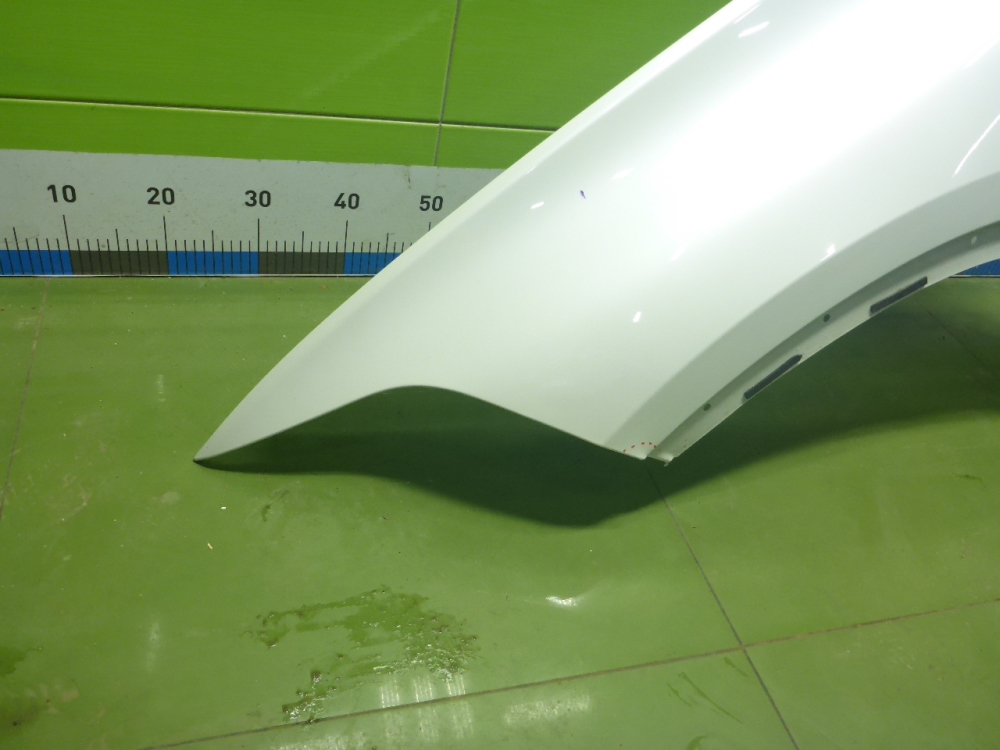 Крыло переднее левое