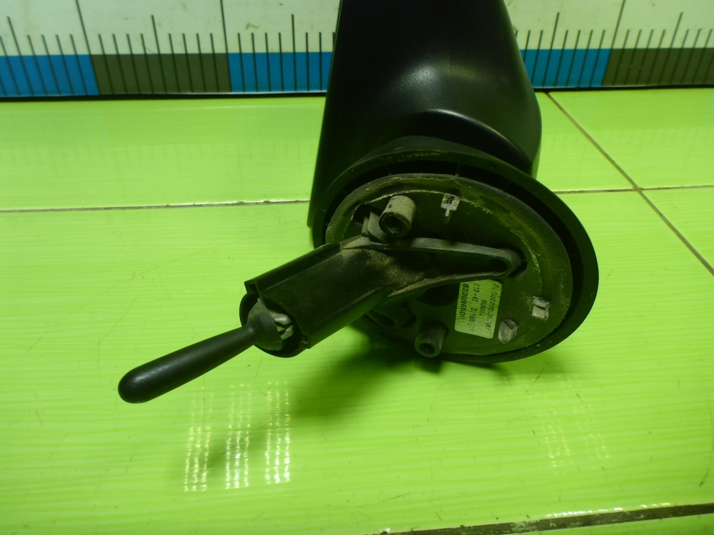 Зеркало левое механическое