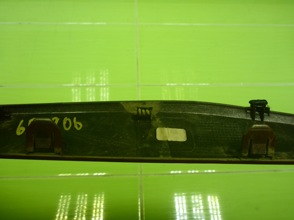 Накладка двери задней левой