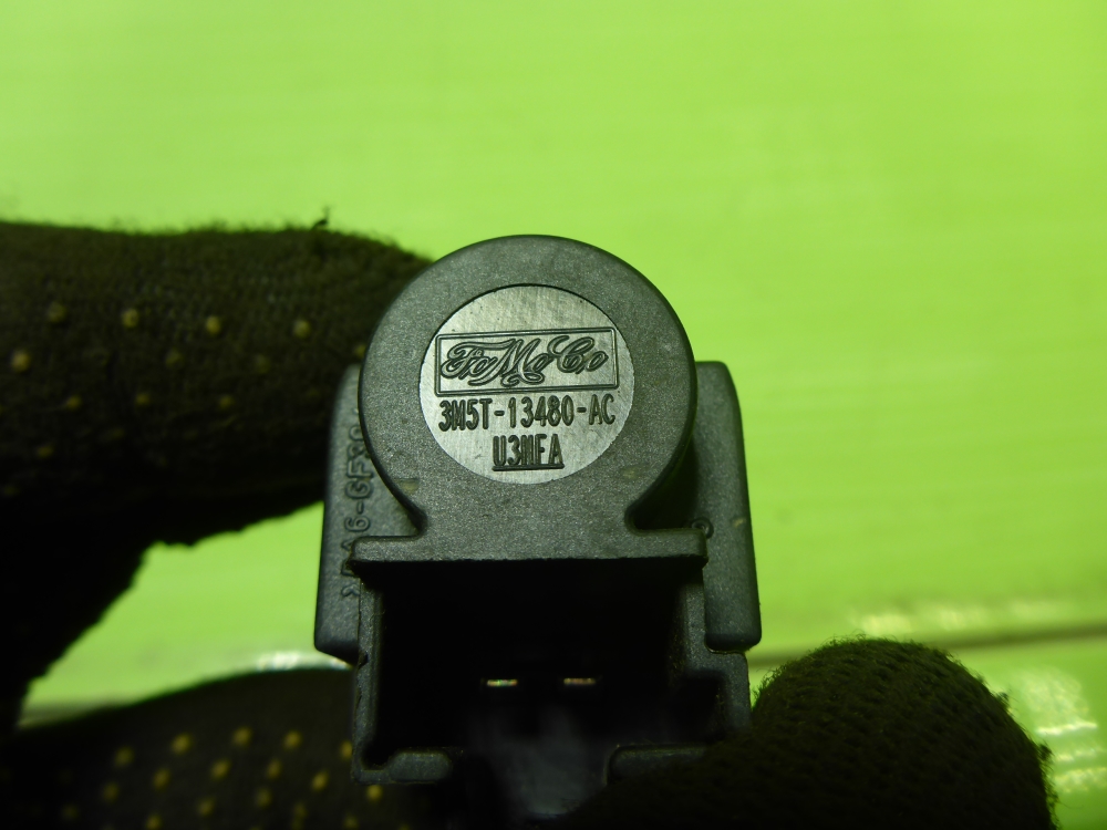 Датчик включения стопсигнала