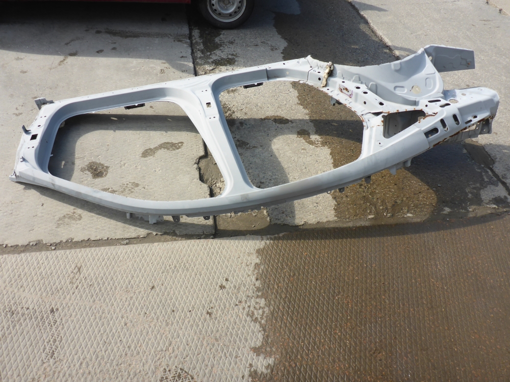 Кузовной элемент