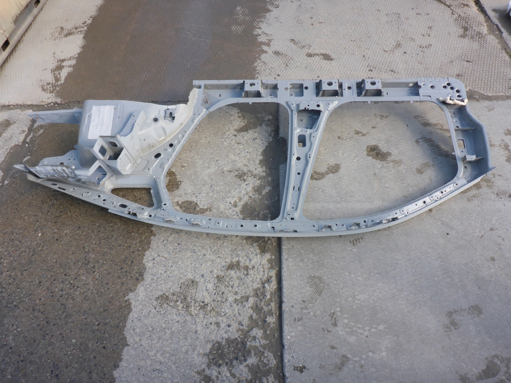 Кузовной элемент