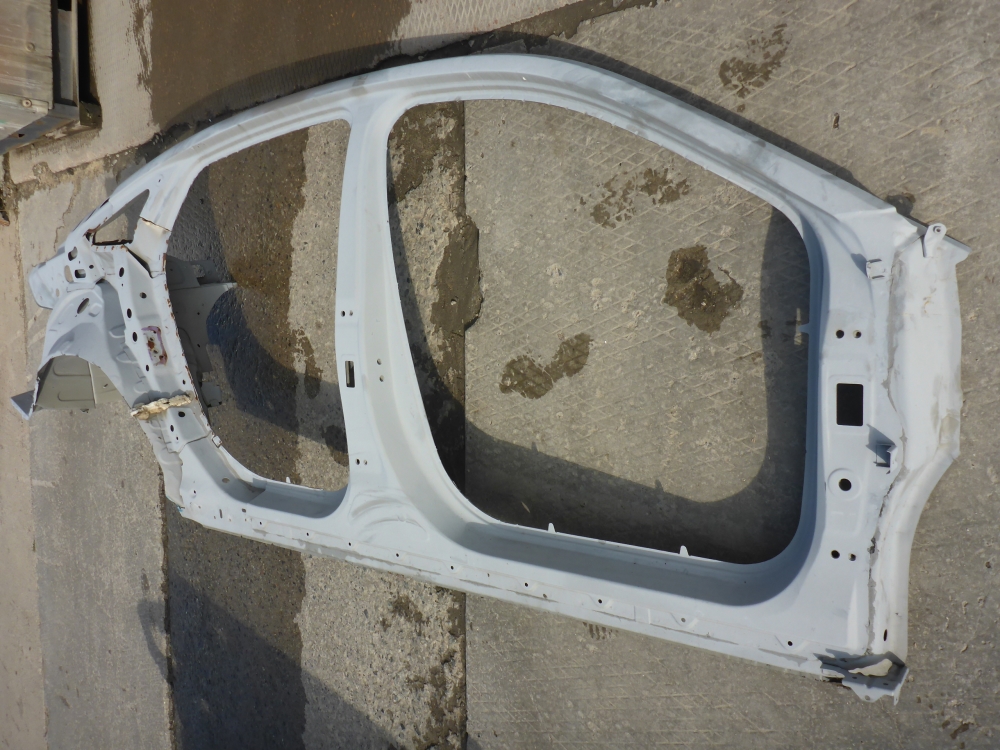 Кузовной элемент