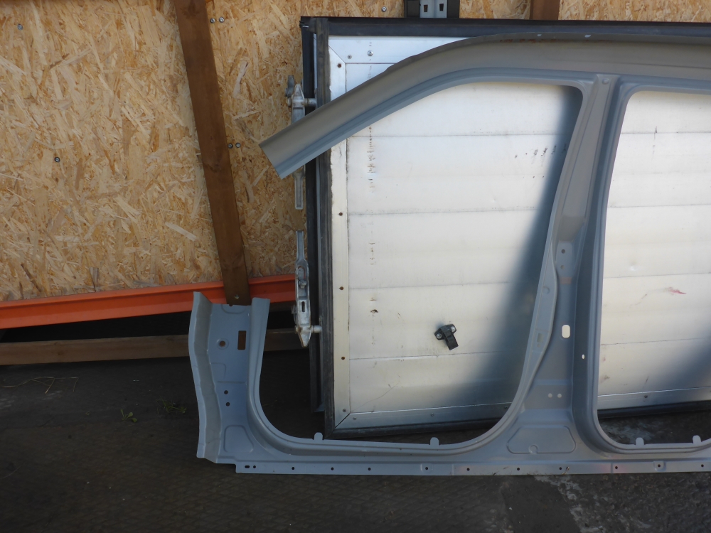 Кузовной элемент