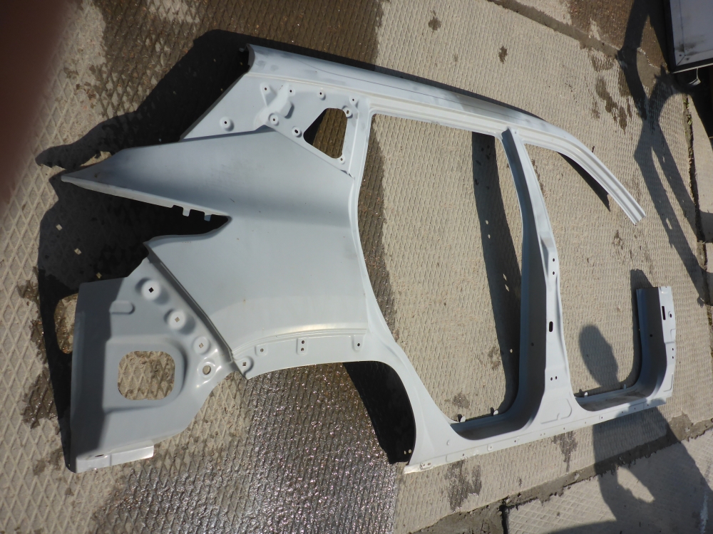 Кузовной элемент