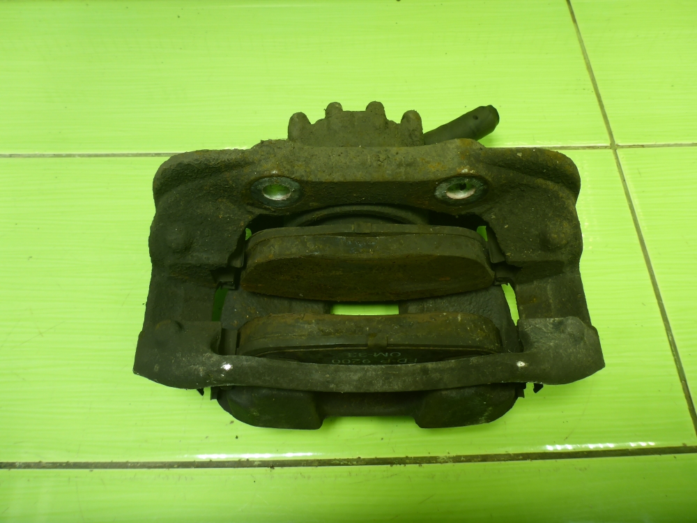 Суппорт передний правый