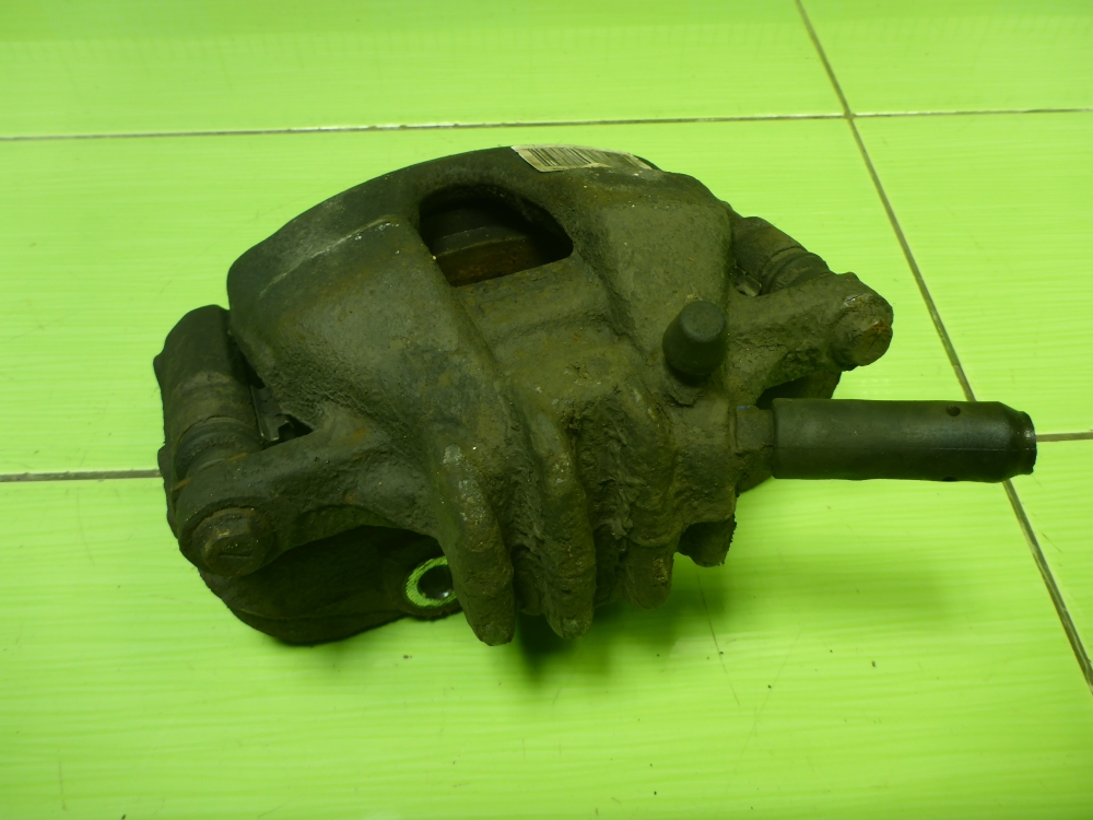 Суппорт передний правый