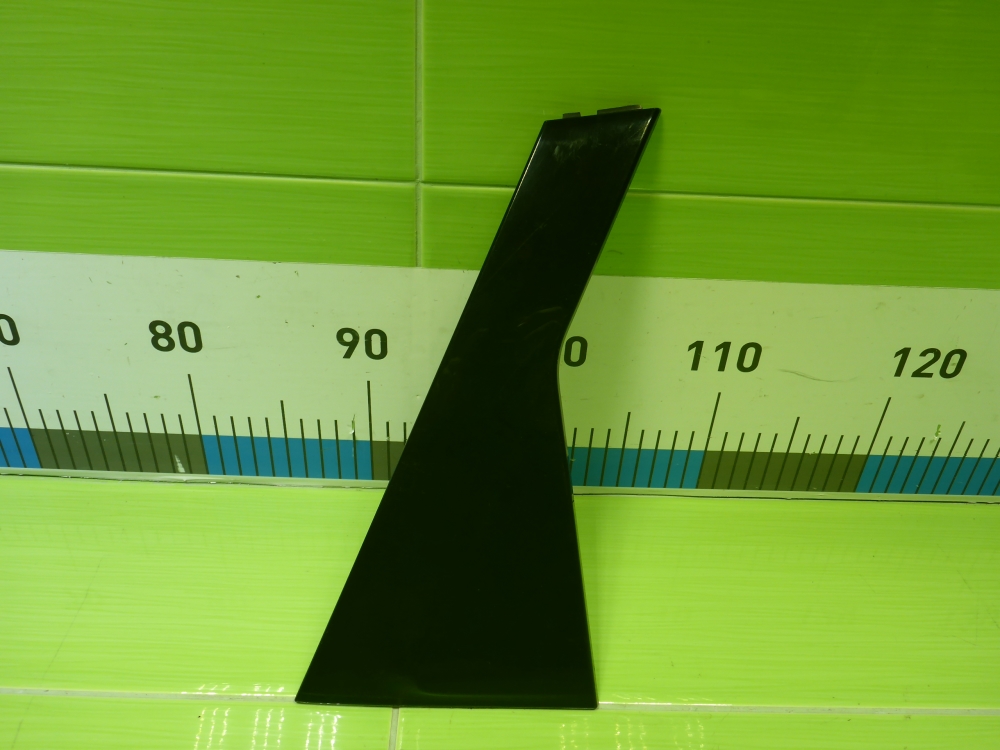 Накладка двери задней правой