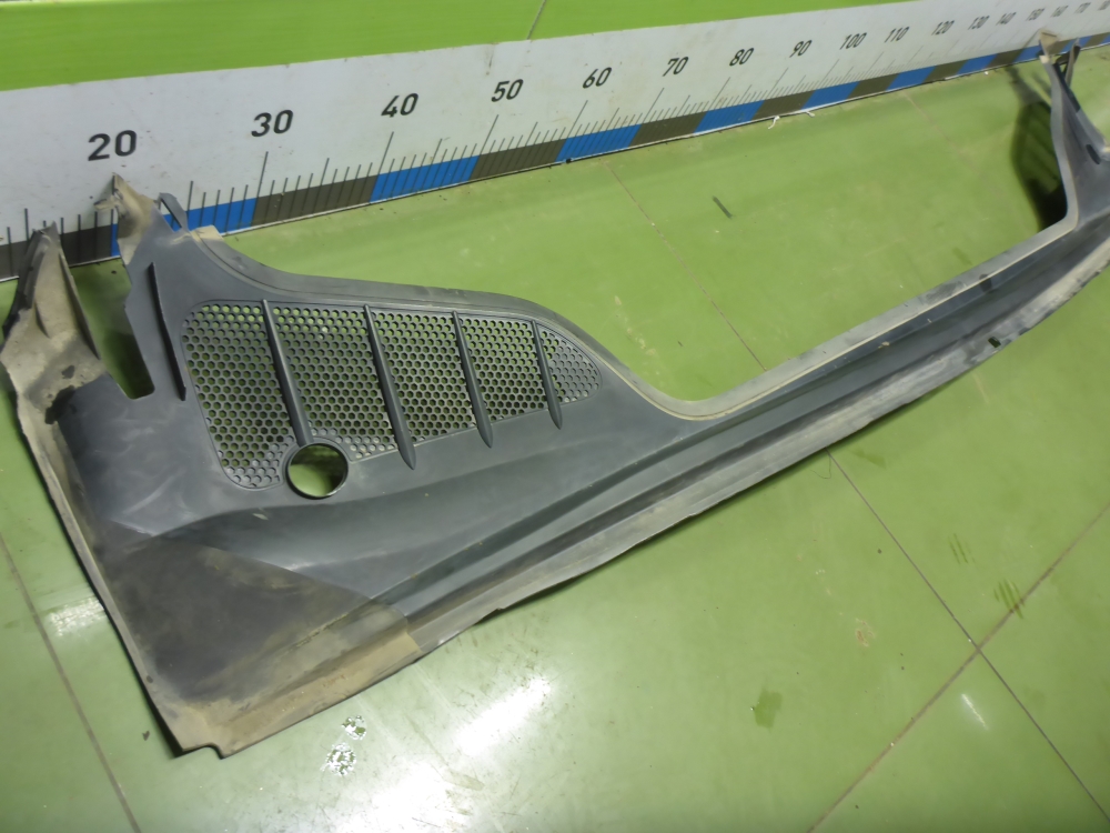 Решетка стеклоочистителей (Жабо)