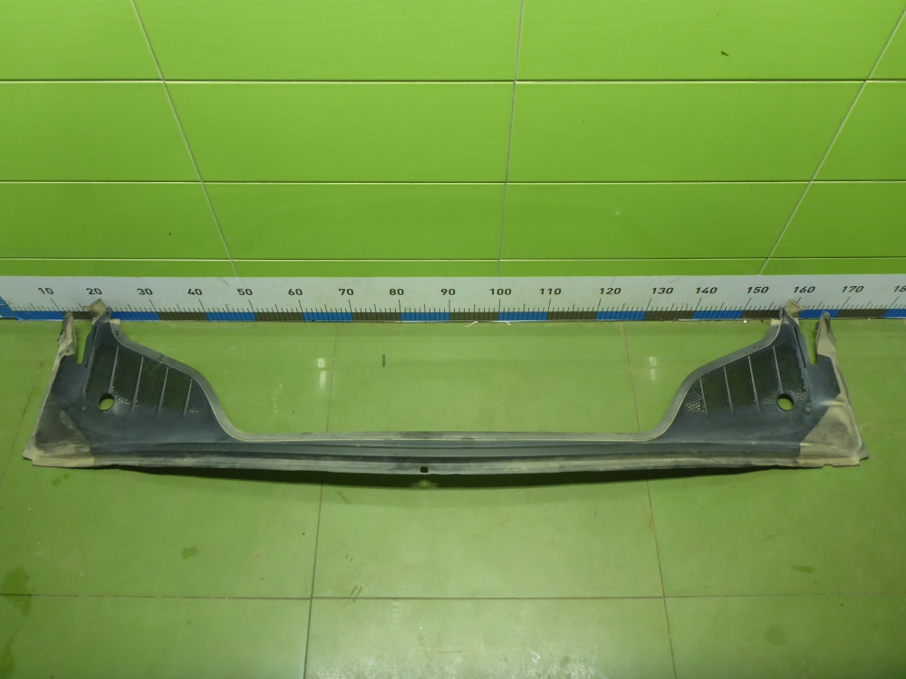 Решетка стеклоочистителей (Жабо)