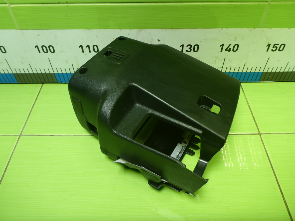 Кожух рулевой колонки