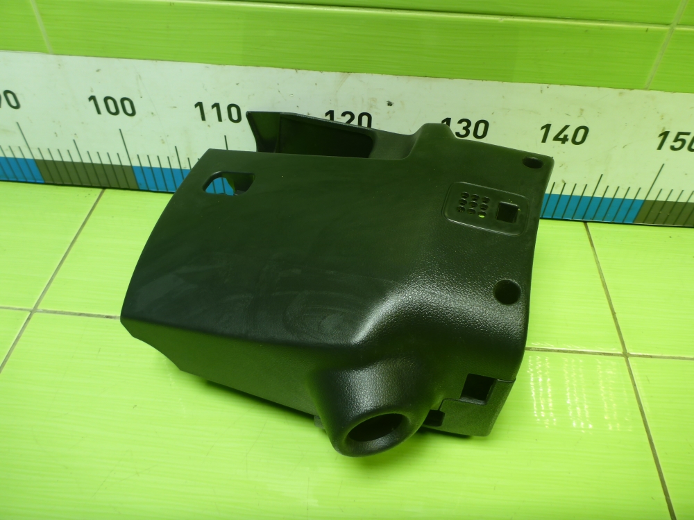 Кожух рулевой колонки