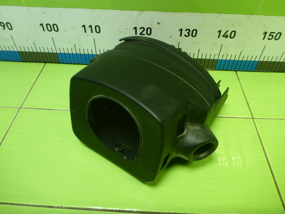 Кожух рулевой колонки