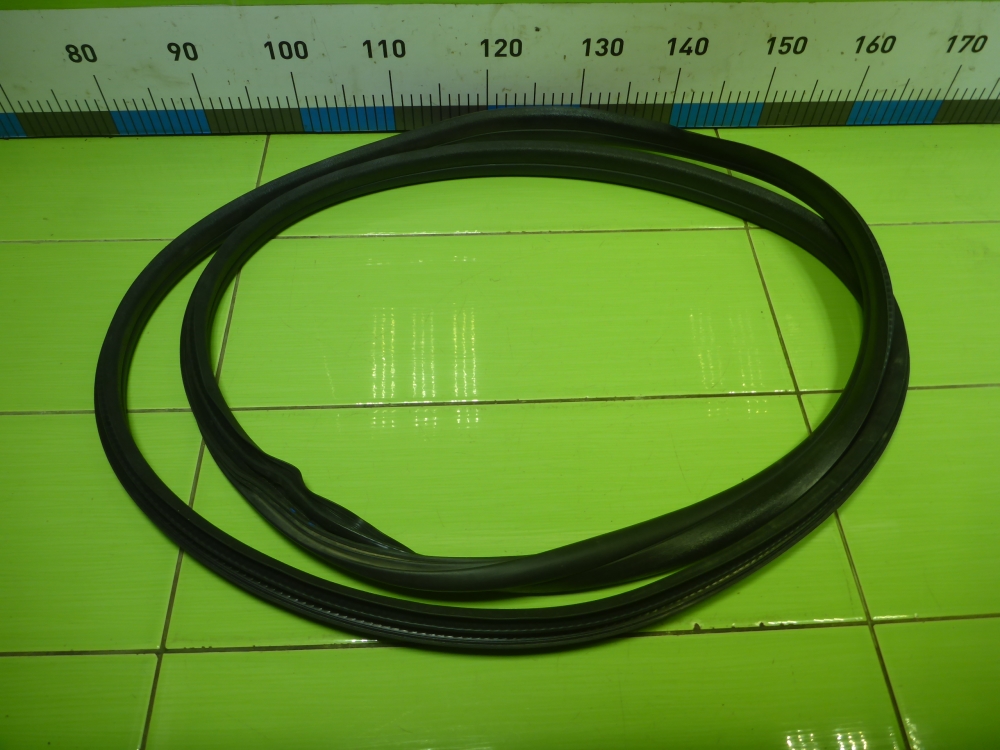 Уплотнитель двери