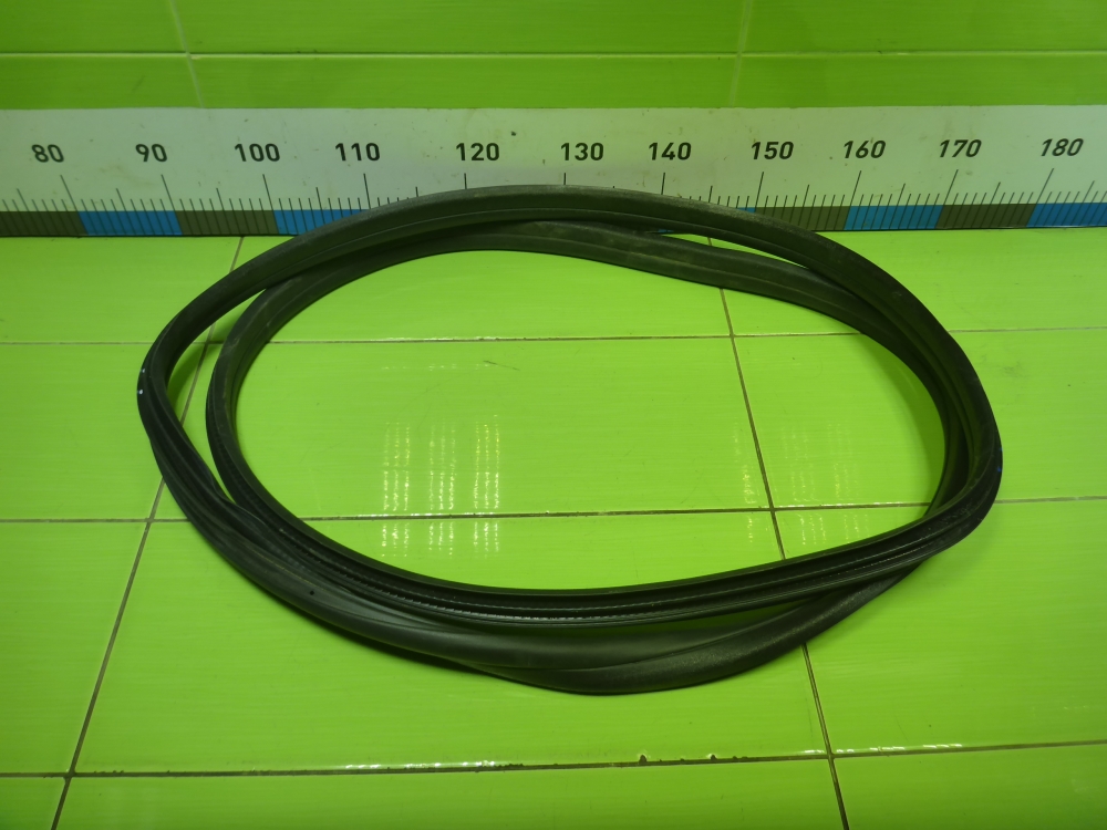 Уплотнитель двери