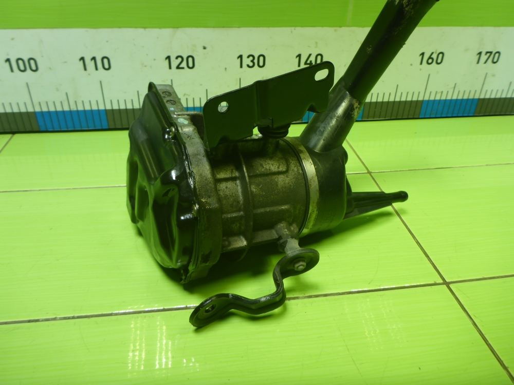 Насос ГУР (гидроусилитель руля)