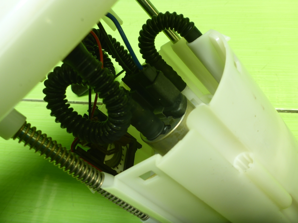 Насос топливный электрический