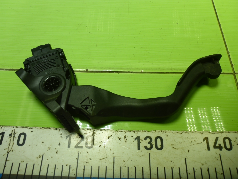 Педаль электронная