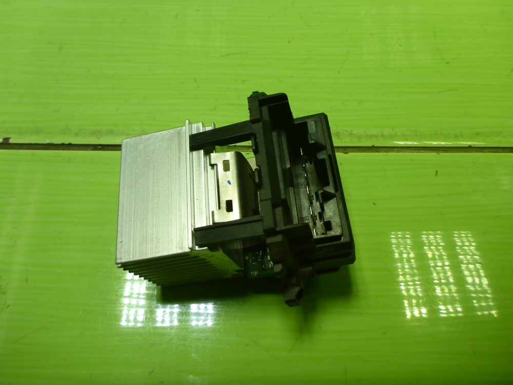 Резистор отопителя