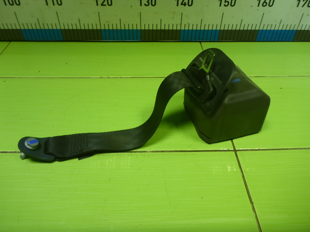 Ремень безопасности