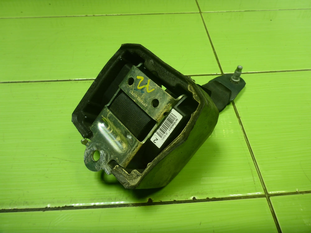 Ремень безопасности