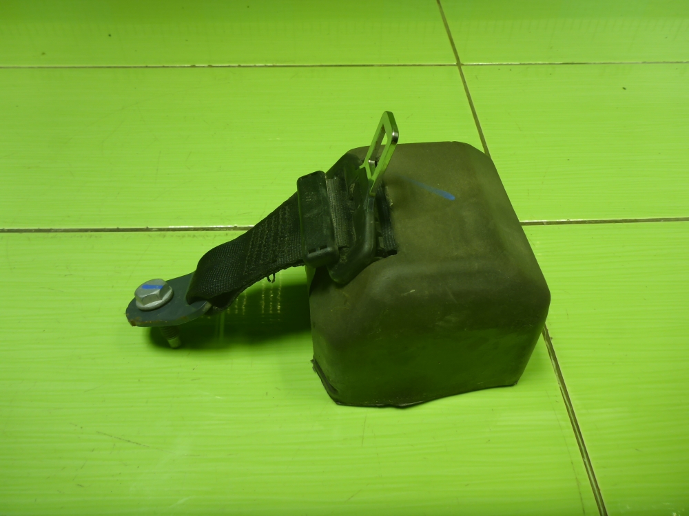 Ремень безопасности