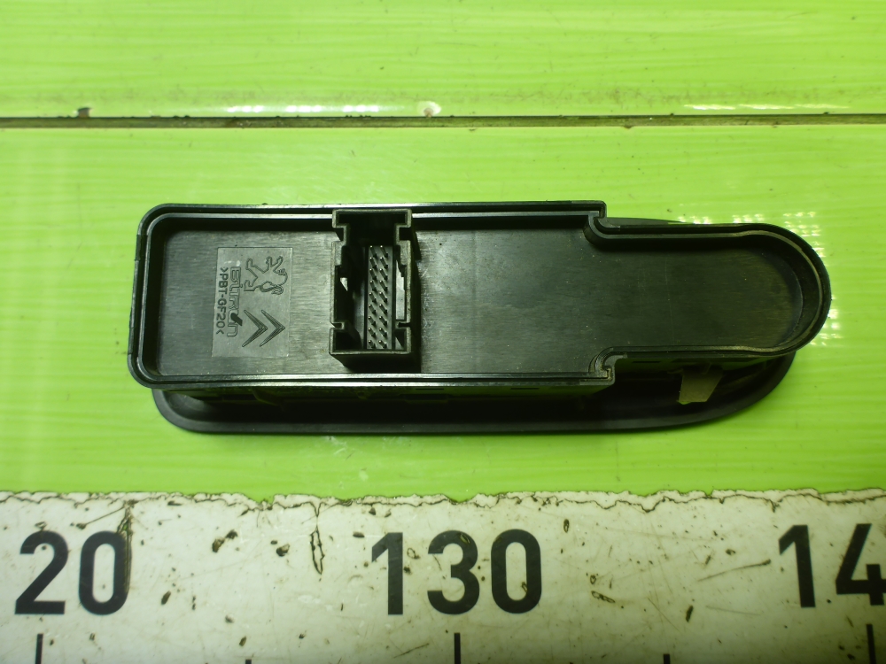 Блок управления стеклоподъемниками