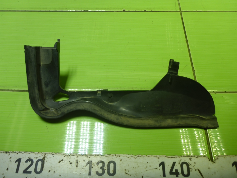 Молдинг лобового стекла