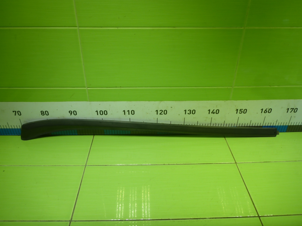 Молдинг лобового стекла