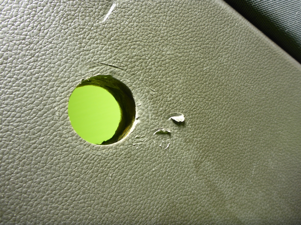 Обшивка двери задней правой