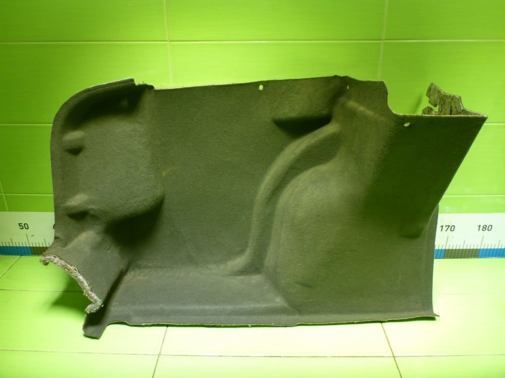 Обшивка багажника