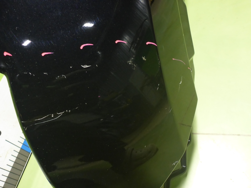 Крыло переднее левое