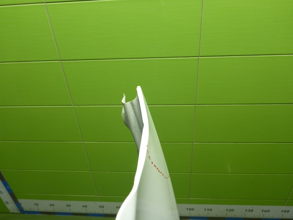 Крыло переднее правое