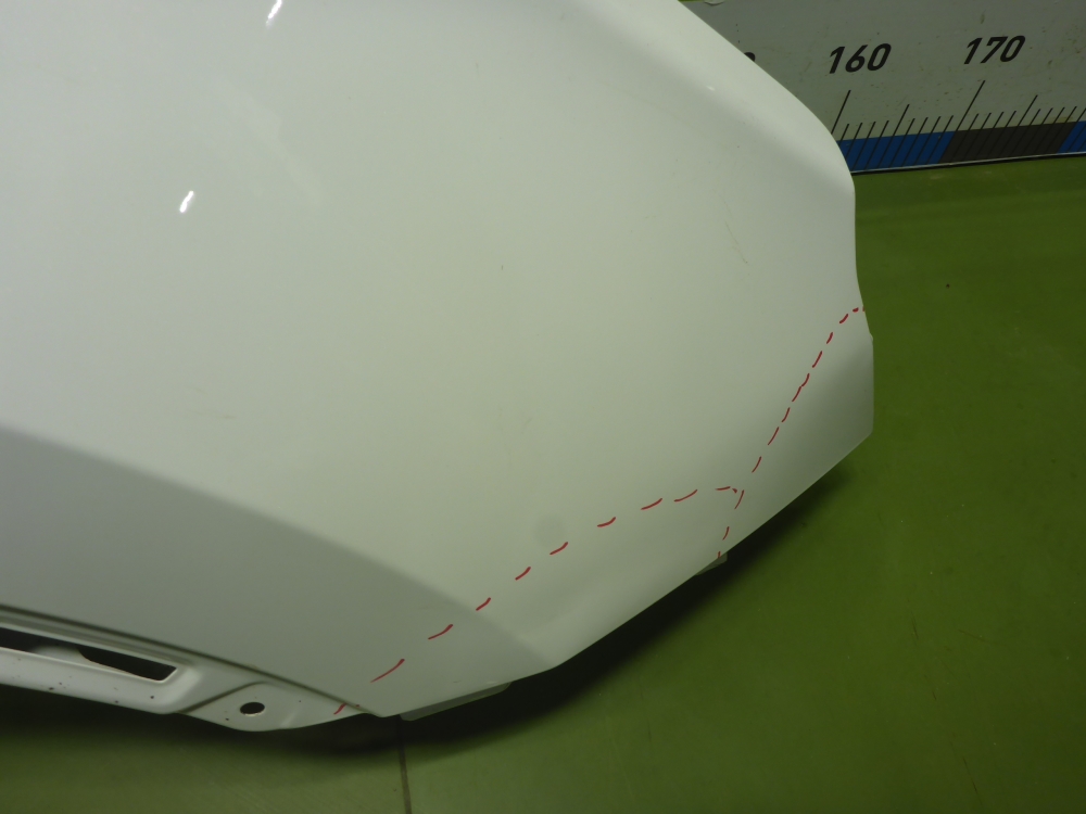 Крыло переднее правое