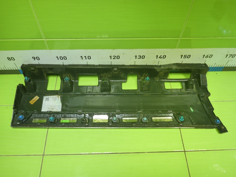 Накладка двери задней левой