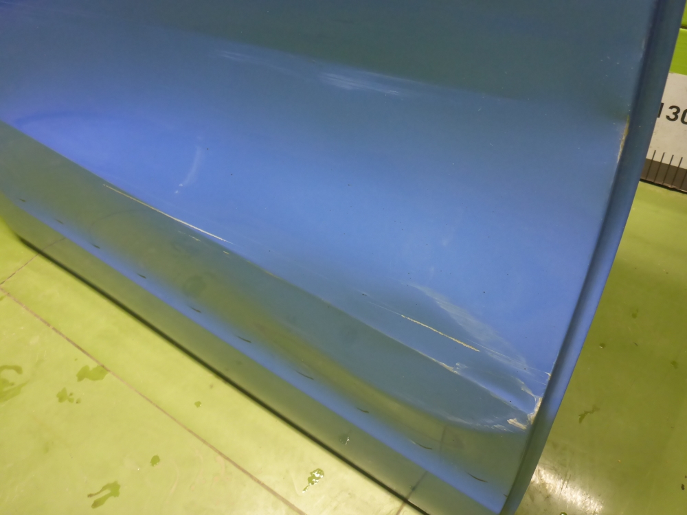 Дверь задняя правая