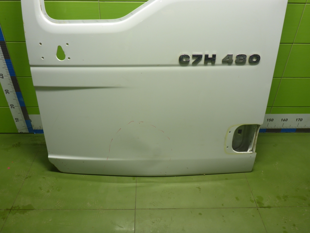 Дверь передняя левая