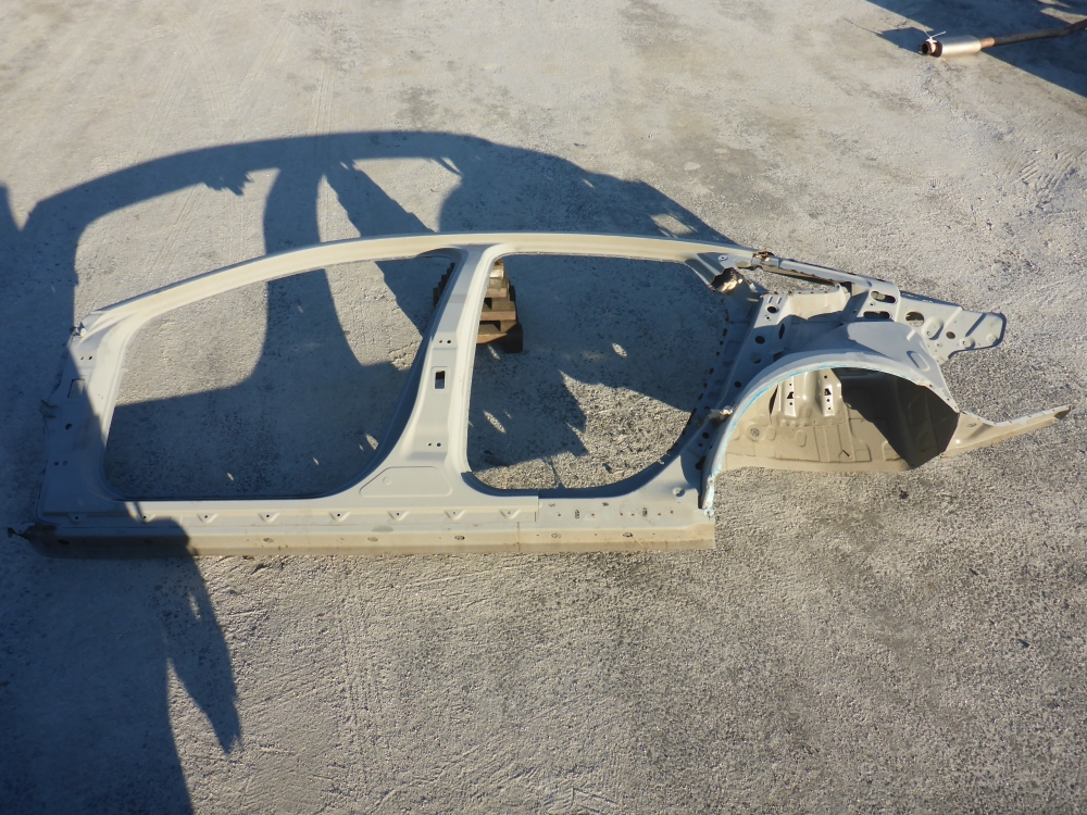 Кузовной элемент